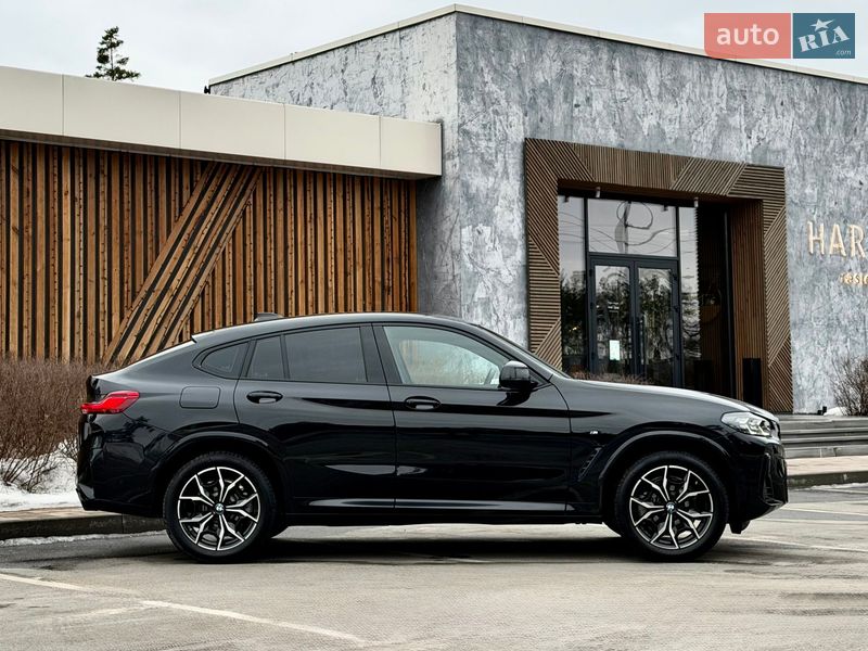 Внедорожник / Кроссовер BMW X4 2022 в Киеве