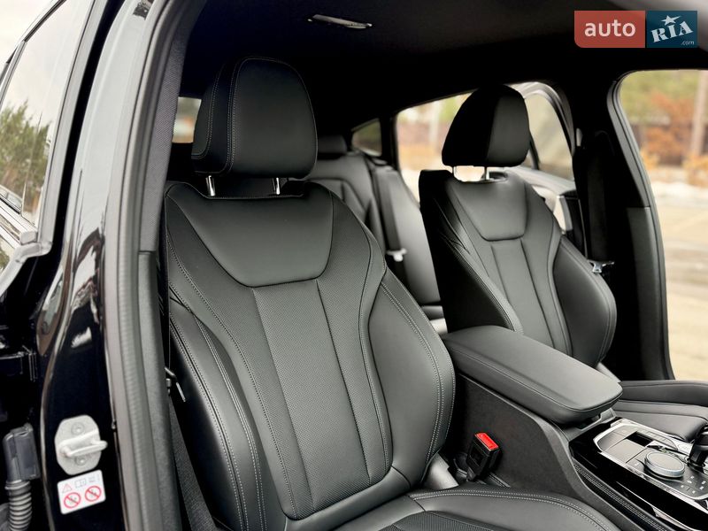 Внедорожник / Кроссовер BMW X4 2022 в Киеве