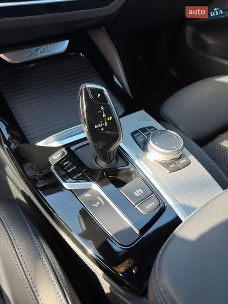 Внедорожник / Кроссовер BMW X4 2019 в Киеве