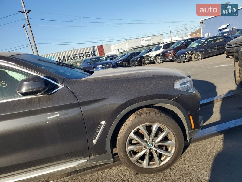 Внедорожник / Кроссовер BMW X4 2019 в Киеве