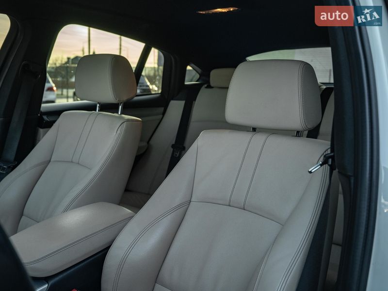 Внедорожник / Кроссовер BMW X4 2015 в Черновцах