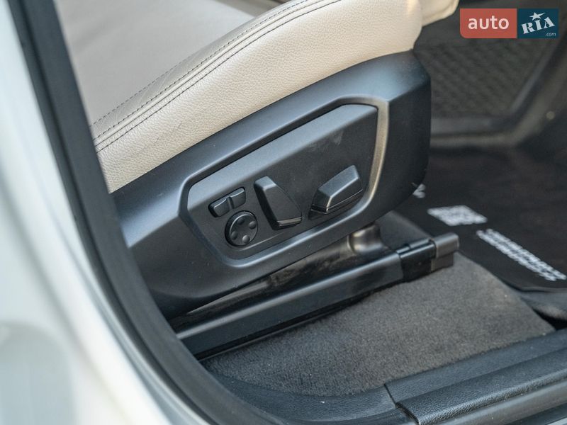Внедорожник / Кроссовер BMW X4 2015 в Черновцах