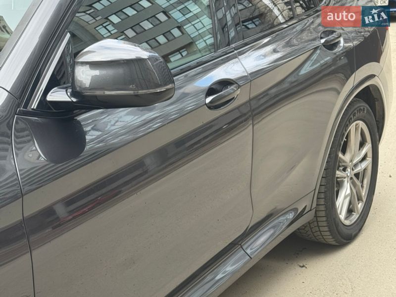Внедорожник / Кроссовер BMW X4 2021 в Киеве