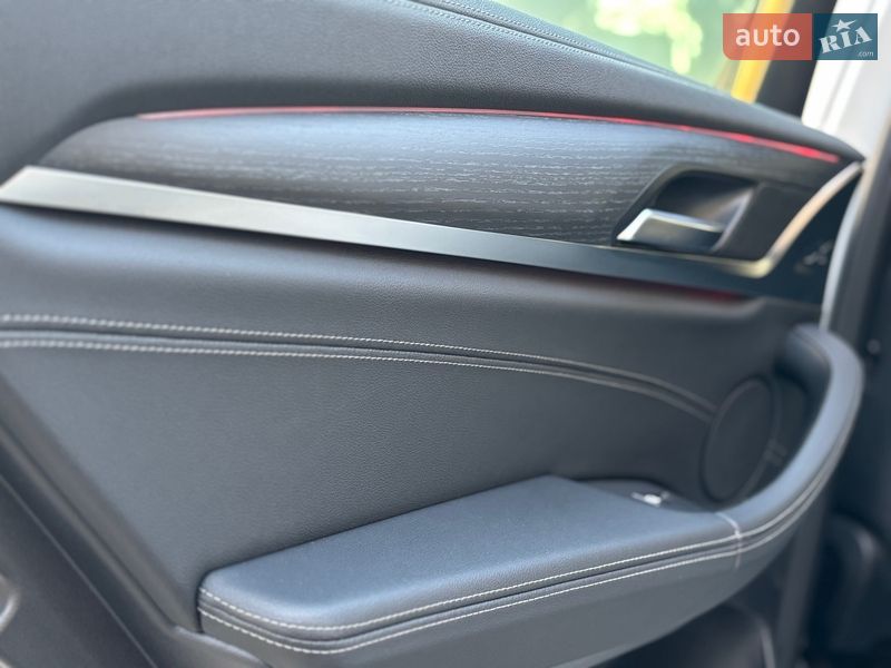 Внедорожник / Кроссовер BMW X4 2022 в Черкассах