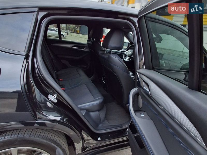 Внедорожник / Кроссовер BMW X4 2020 в Киеве