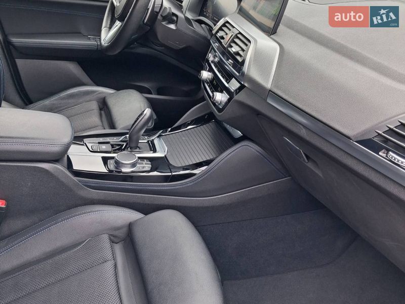 Внедорожник / Кроссовер BMW X4 2020 в Киеве