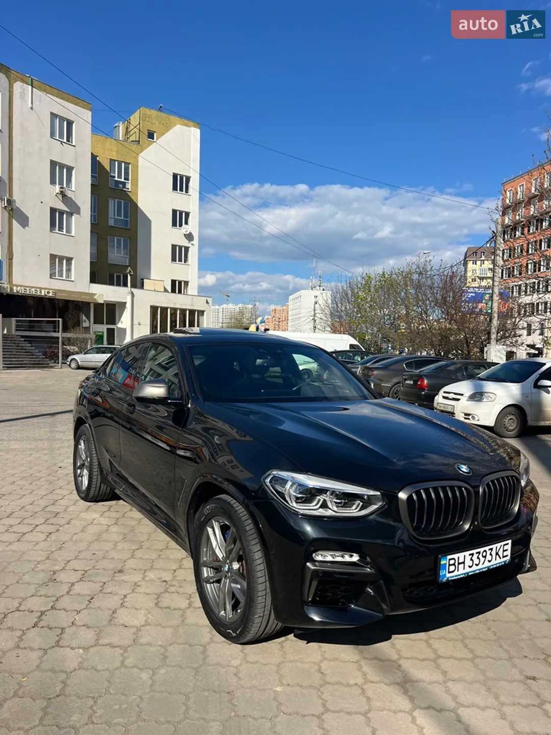 BMW X4 2019 VIN 5UXUJ5C51KLJ63596 фото оголошення 6 з 37