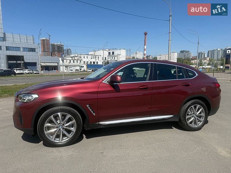 Внедорожник / Кроссовер BMW X4 2022 в Киеве