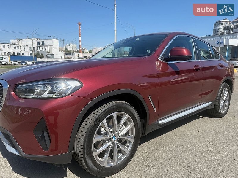 Внедорожник / Кроссовер BMW X4 2022 в Киеве