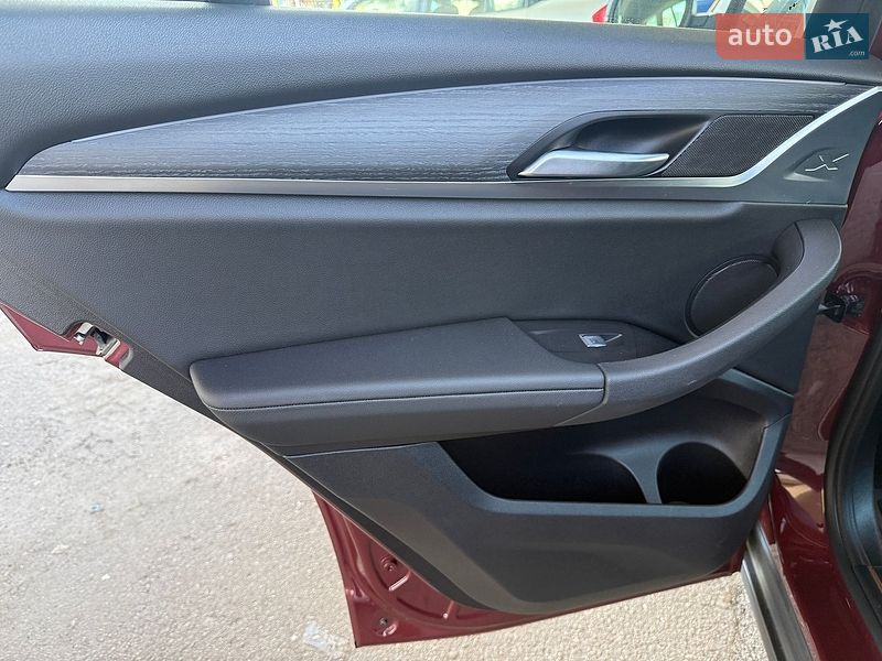Внедорожник / Кроссовер BMW X4 2022 в Киеве