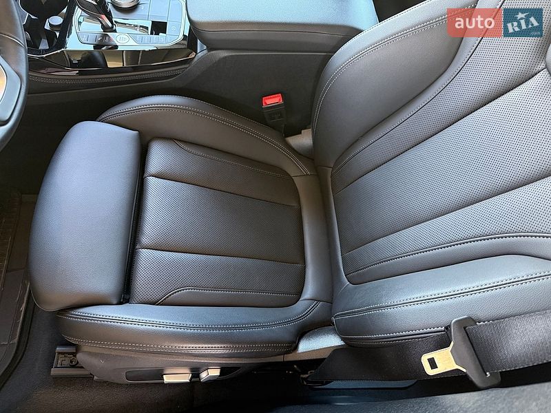 Внедорожник / Кроссовер BMW X4 2022 в Киеве