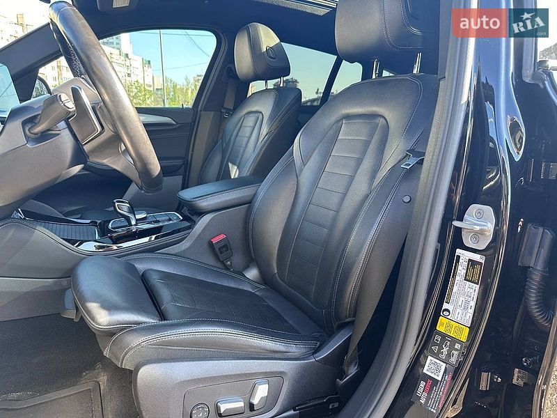 Внедорожник / Кроссовер BMW X4 2021 в Киеве