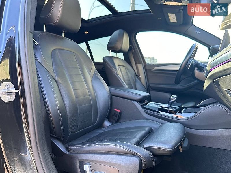 Внедорожник / Кроссовер BMW X4 2021 в Киеве