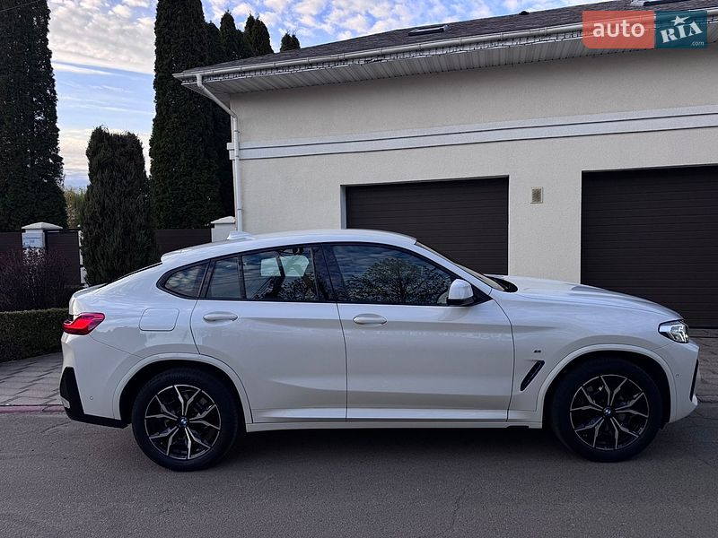 Внедорожник / Кроссовер BMW X4 2022 в Киеве