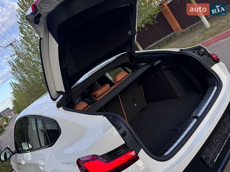 Внедорожник / Кроссовер BMW X4 2022 в Киеве