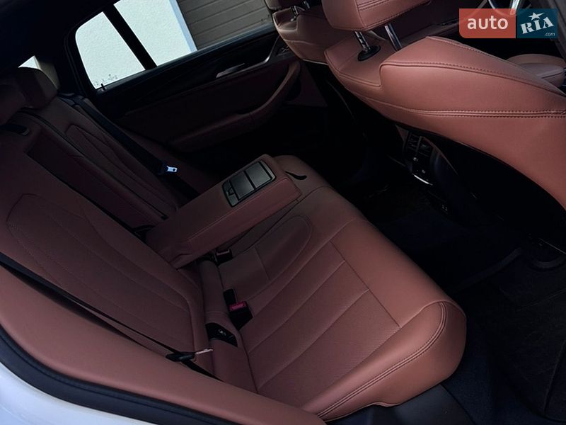 Внедорожник / Кроссовер BMW X4 2022 в Киеве
