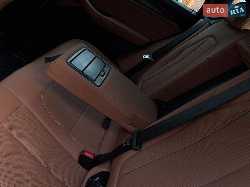 Внедорожник / Кроссовер BMW X4 2022 в Киеве