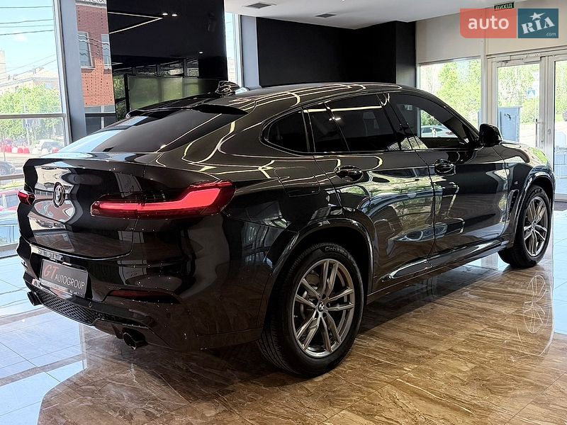 Внедорожник / Кроссовер BMW X4 2021 в Киеве