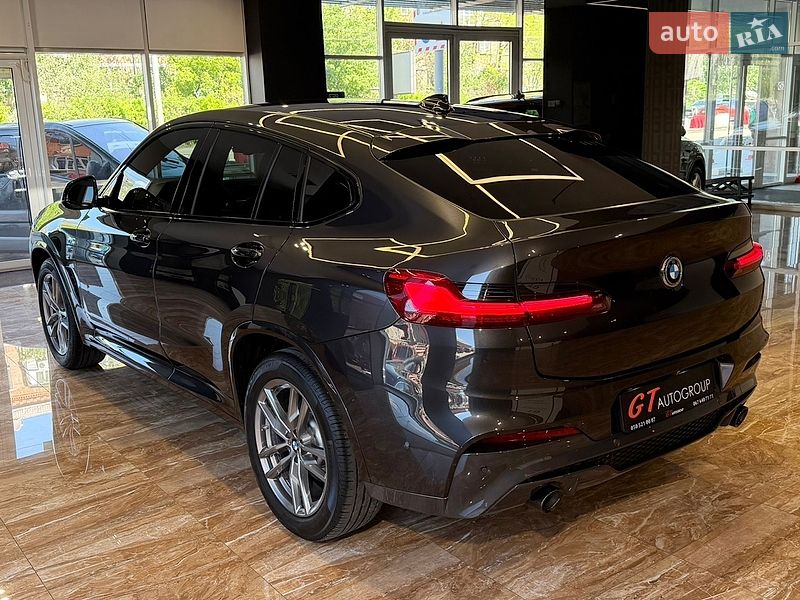 Внедорожник / Кроссовер BMW X4 2021 в Киеве