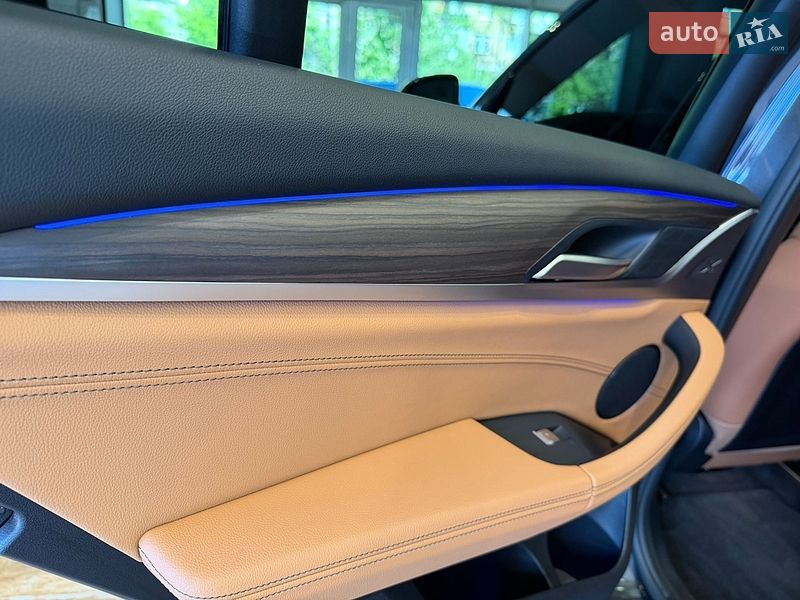 Внедорожник / Кроссовер BMW X4 2021 в Киеве