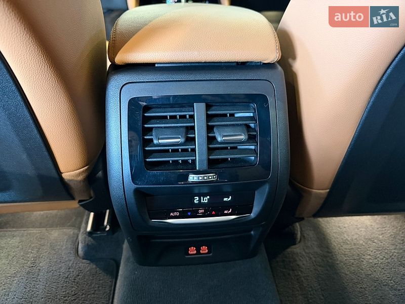 Внедорожник / Кроссовер BMW X4 2021 в Киеве