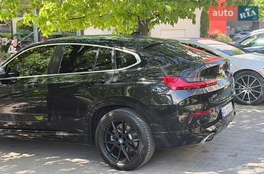 Внедорожник / Кроссовер BMW X4 2021 в Киеве