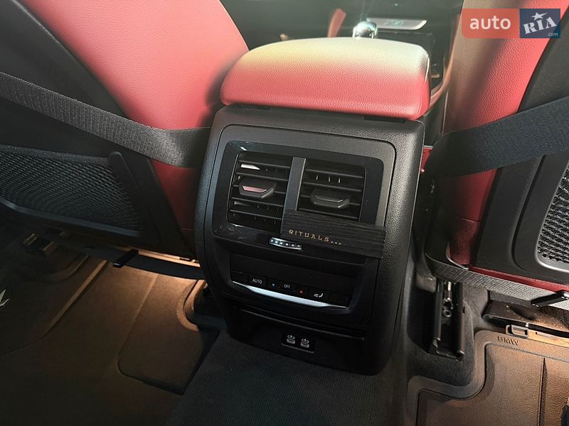 Внедорожник / Кроссовер BMW X4 2021 в Киеве