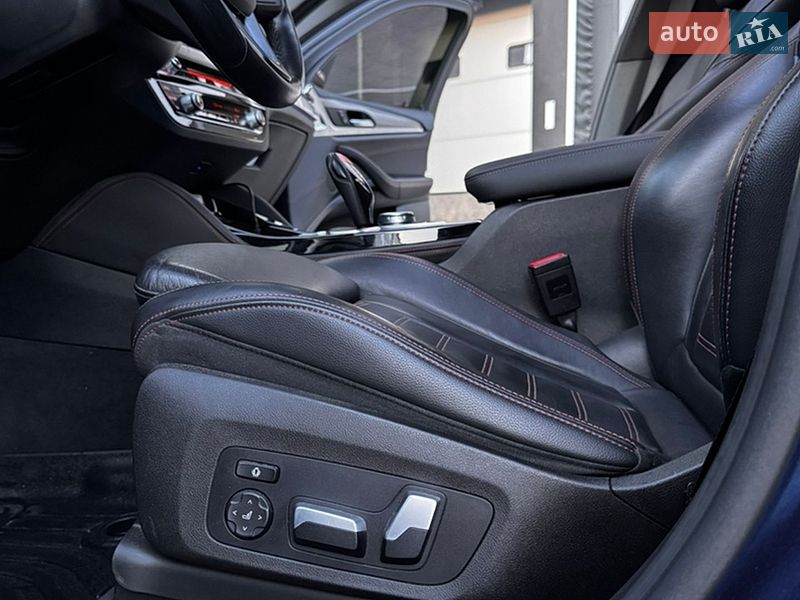 Внедорожник / Кроссовер BMW X4 2018 в Львове