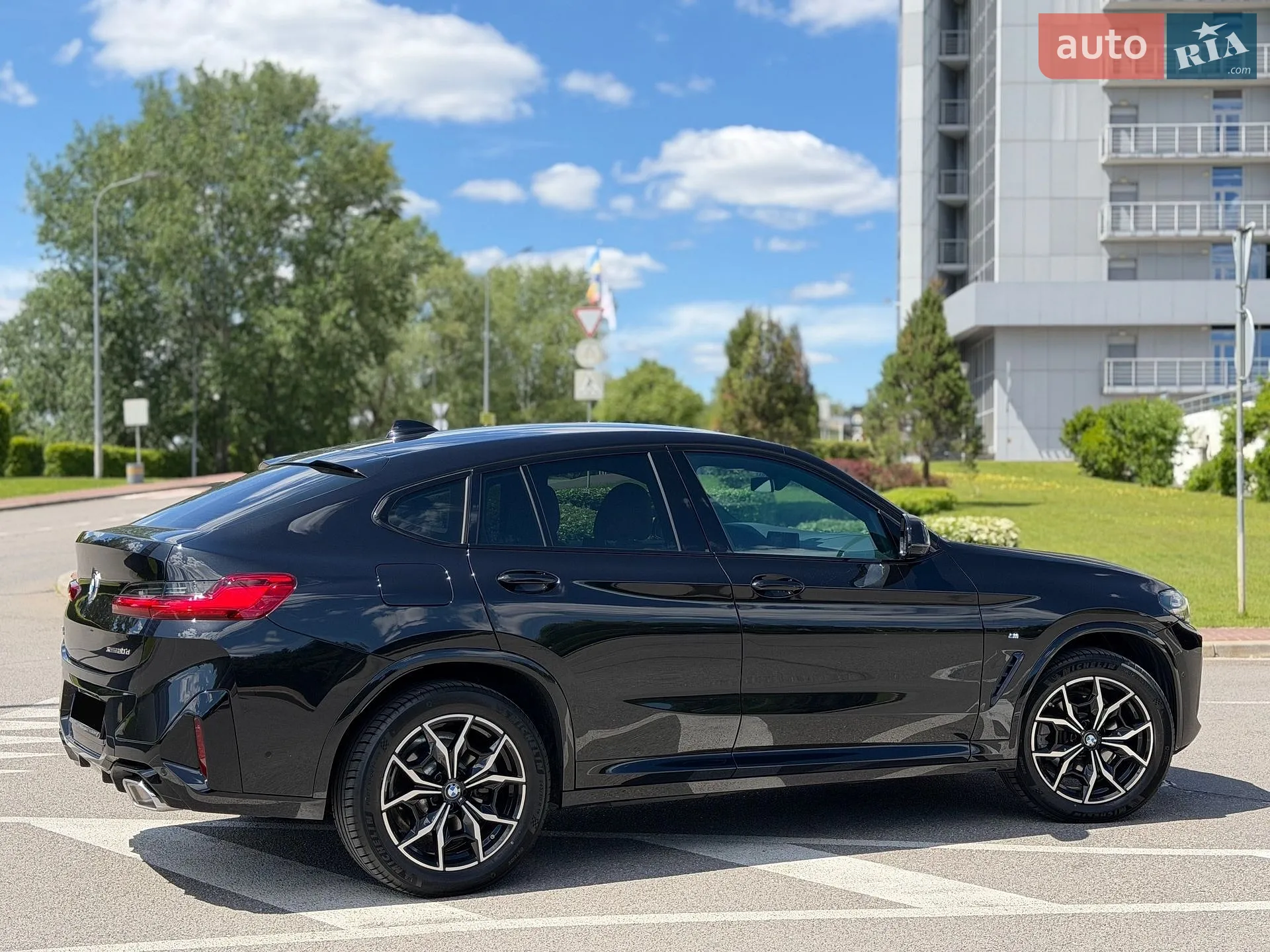 2022 BMW X4 - мініатюра 23