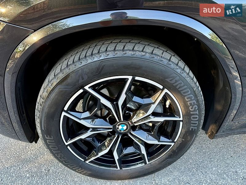 Внедорожник / Кроссовер BMW X4 2021 в Киеве