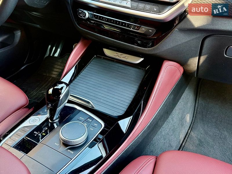 Внедорожник / Кроссовер BMW X4 2021 в Киеве