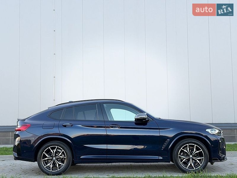 Внедорожник / Кроссовер BMW X4 2022 в Ровно