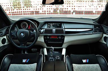 Позашляховик / Кросовер BMW X5 M 2010 в 