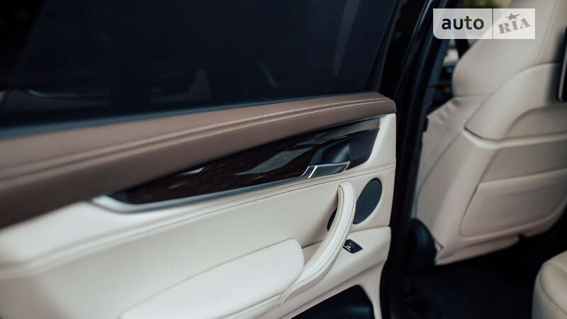 Внедорожник / Кроссовер BMW X5 M 2017 в Черновцах