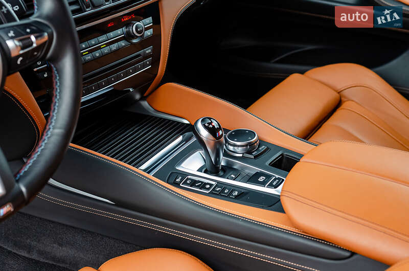 Внедорожник / Кроссовер BMW X5 M 2015 в Киеве