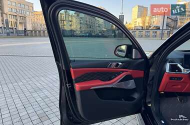 Позашляховик / Кросовер BMW X5 M 2023 в 