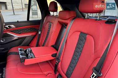 Позашляховик / Кросовер BMW X5 M 2023 в 