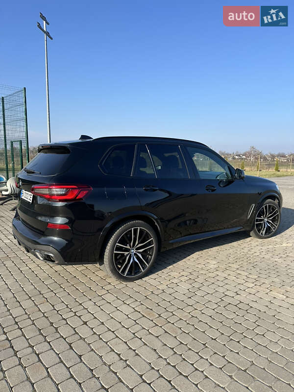 Внедорожник / Кроссовер BMW X5 M 2020 в Шепетовке