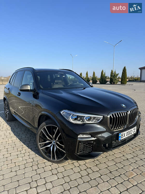 Внедорожник / Кроссовер BMW X5 M 2020 в Шепетовке