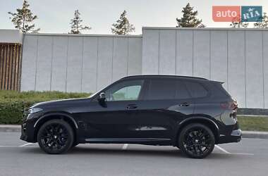 Позашляховик / Кросовер BMW X5 M 2023 в 