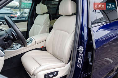 Позашляховик / Кросовер BMW X5 M 2020 в 