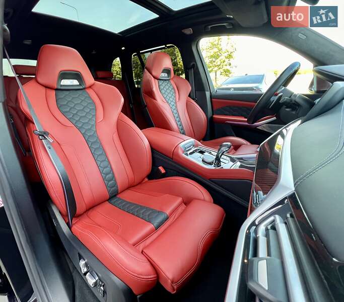 Внедорожник / Кроссовер BMW X5 M 2022 в Киеве