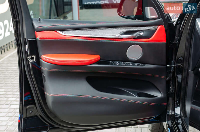 Внедорожник / Кроссовер BMW X5 M 2016 в Киеве