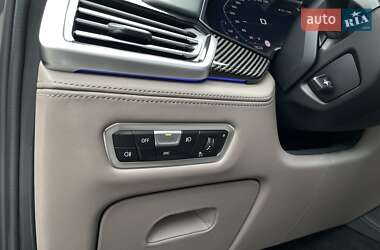 Внедорожник / Кроссовер BMW X5 M 2022 в 
