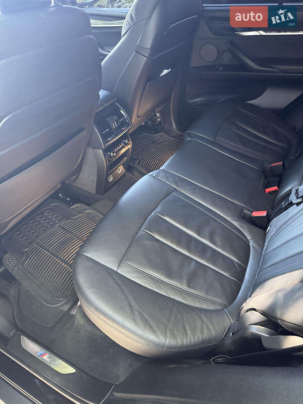Внедорожник / Кроссовер BMW X5 M 2016 в Киеве