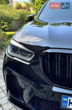 Внедорожник / Кроссовер BMW X5 M 2022 в 