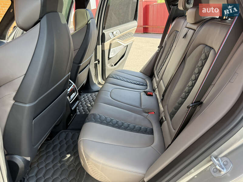 Внедорожник / Кроссовер BMW X5 M 2022 в Киеве