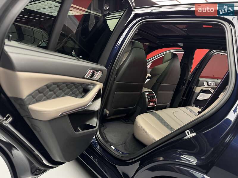 Позашляховик / Кросовер BMW X5 M 2022 в Києві фото 44 Позашляховик / Кросовер BMW X5 M 2022 в Києві