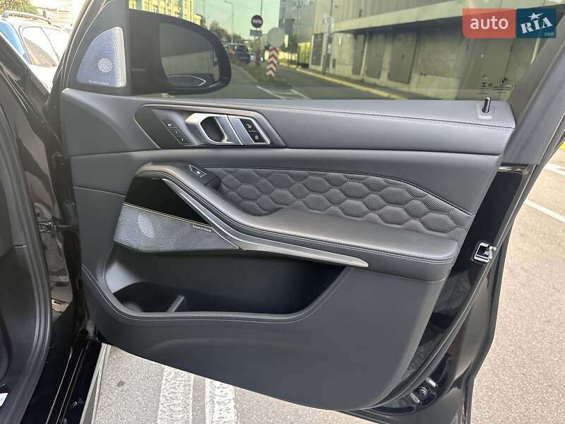 Внедорожник / Кроссовер BMW X5 M 2022 в Киеве фото 57 Внедорожник / Кроссовер BMW X5 M 2022 в Киеве