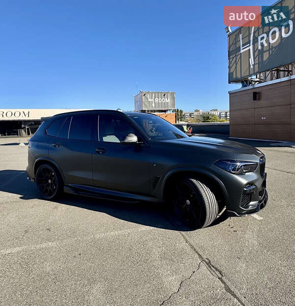 Внедорожник / Кроссовер BMW X5 M 2022 в Киеве фото 24 Внедорожник / Кроссовер BMW X5 M 2022 в Киеве